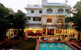 Hotel Meghniwas